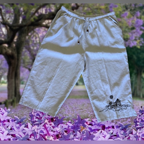 Palm Grove Women's  2X  Beige Palm Flower Printed Pull On Cropped Pants Wide Leg - Picture 1 of 16